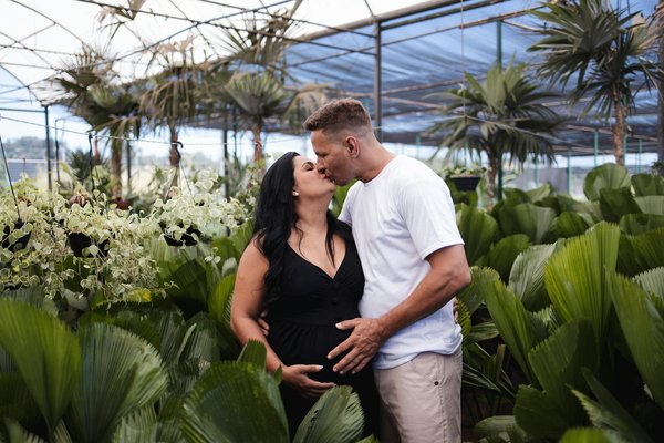 What are the benefits of establishing a routine for digital detox, and how can it improve your mental clarity?